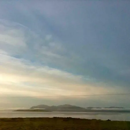 Beautiful Spacious Old Schoolhouse With Stunning Sea Views And Beach Nearby Port Bannatyne Exterior foto
