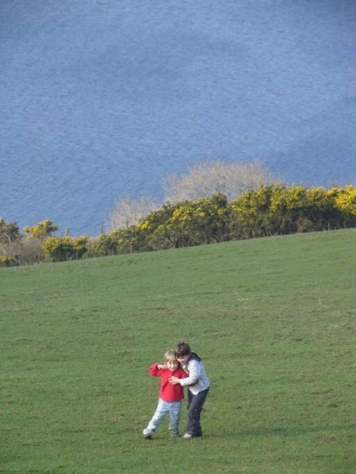 Beautiful Spacious Old Schoolhouse With Stunning Sea Views And Nearby